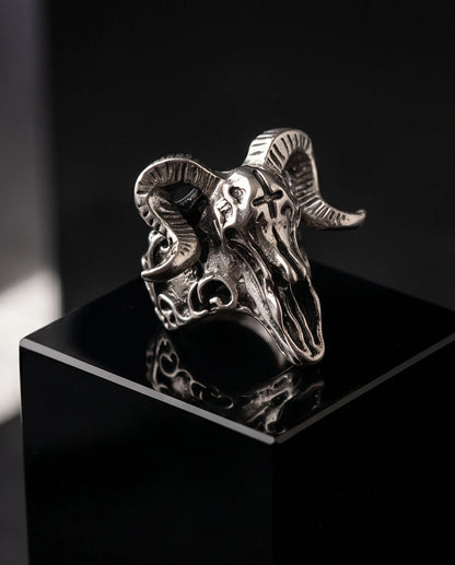 Oxidized Silver Ram Skull Sculpted Ring