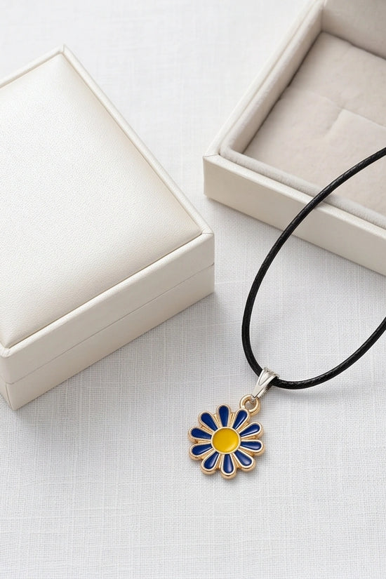 Midnight Blue Daisy Pendant