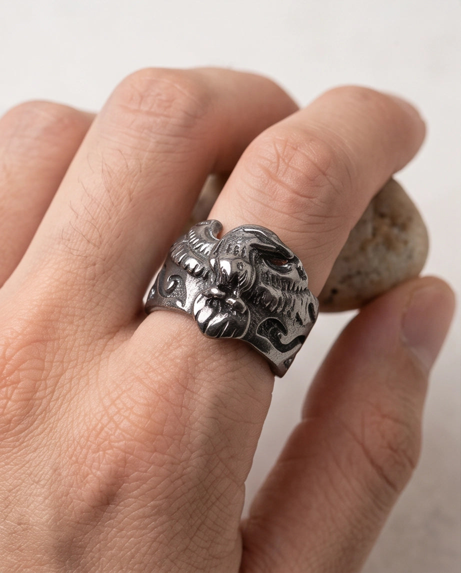 Majestic Winged Eagle Bas-Relief Silver Ring
