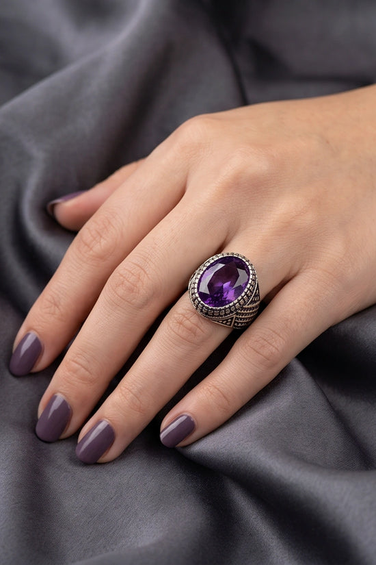 Imperial Amethyst Sovereign Signet Ring