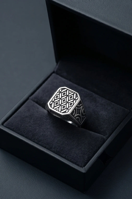 Vintage Sterling Silver Geometric Diamond Lattice Signet Ring
