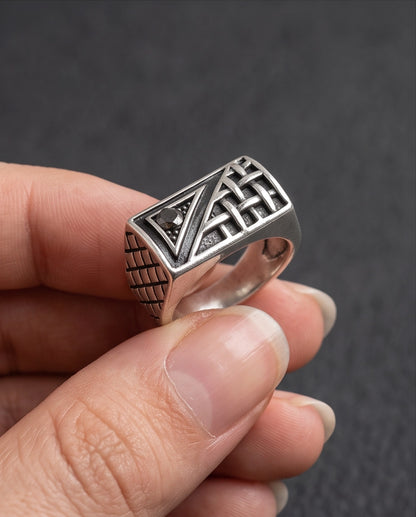 Black Gemstone Geometric Basket-Weave Signet Silver Ring