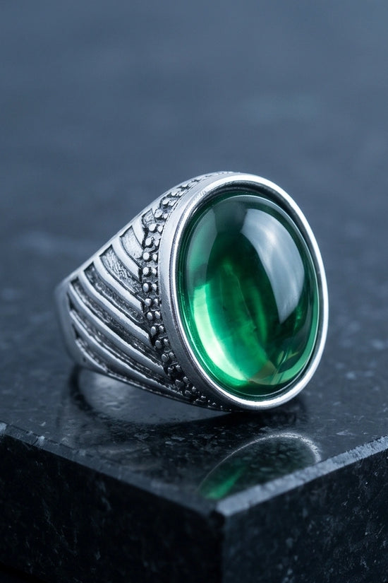 Vintage Sterling Silver Oval Emerald Cabochon Ring