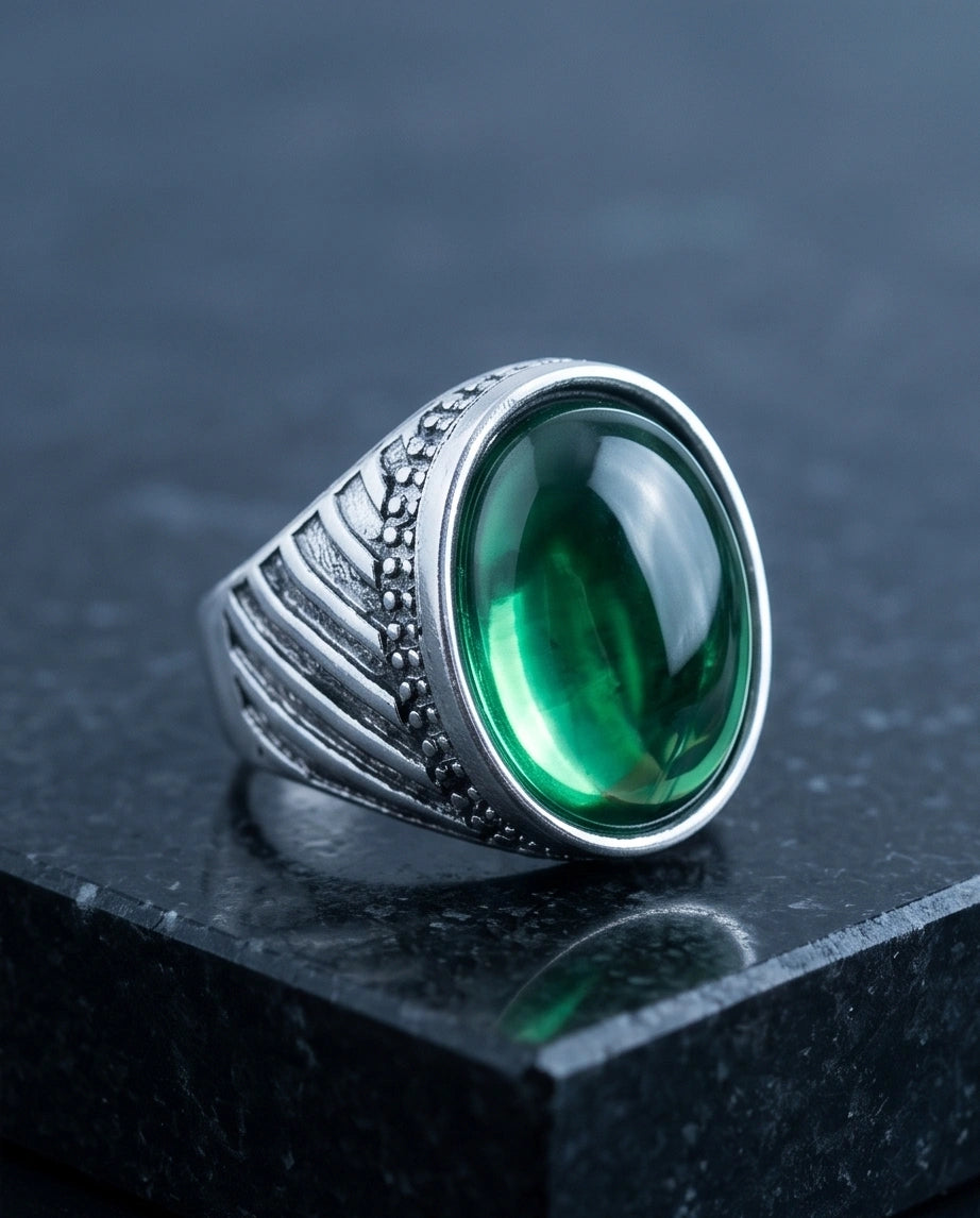 Vintage Sterling Silver Oval Emerald Cabochon Ring