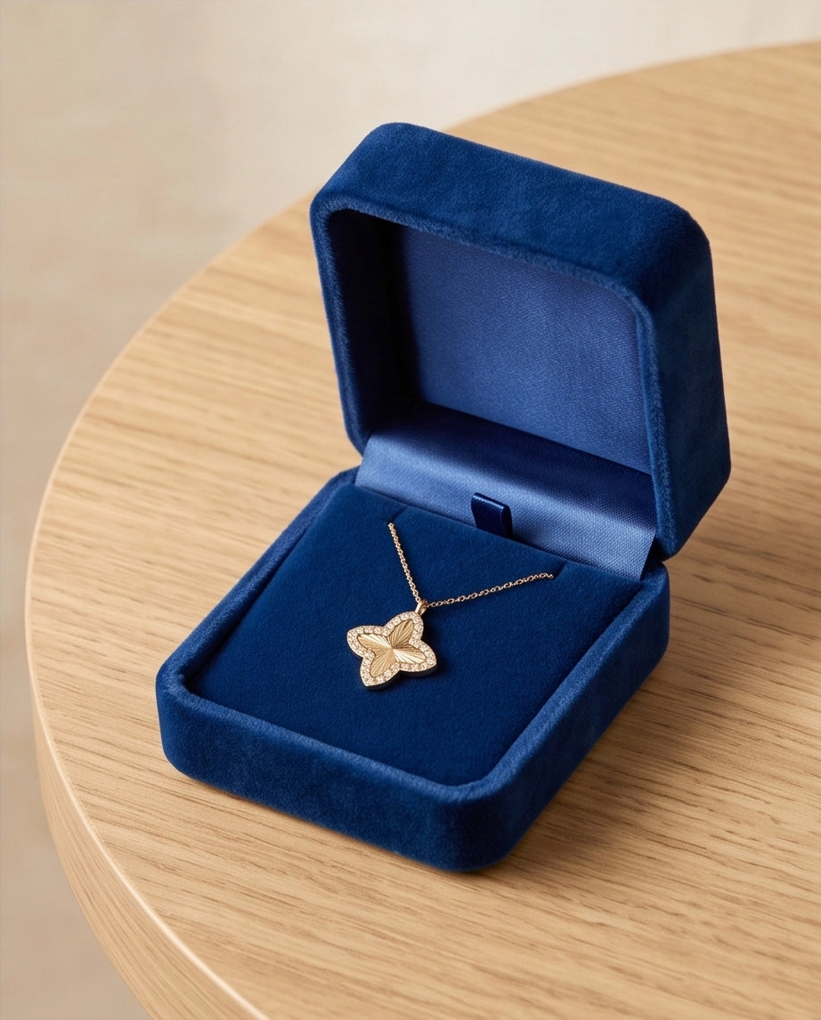 Gold Diamond-Cut Clover Pendant Necklace