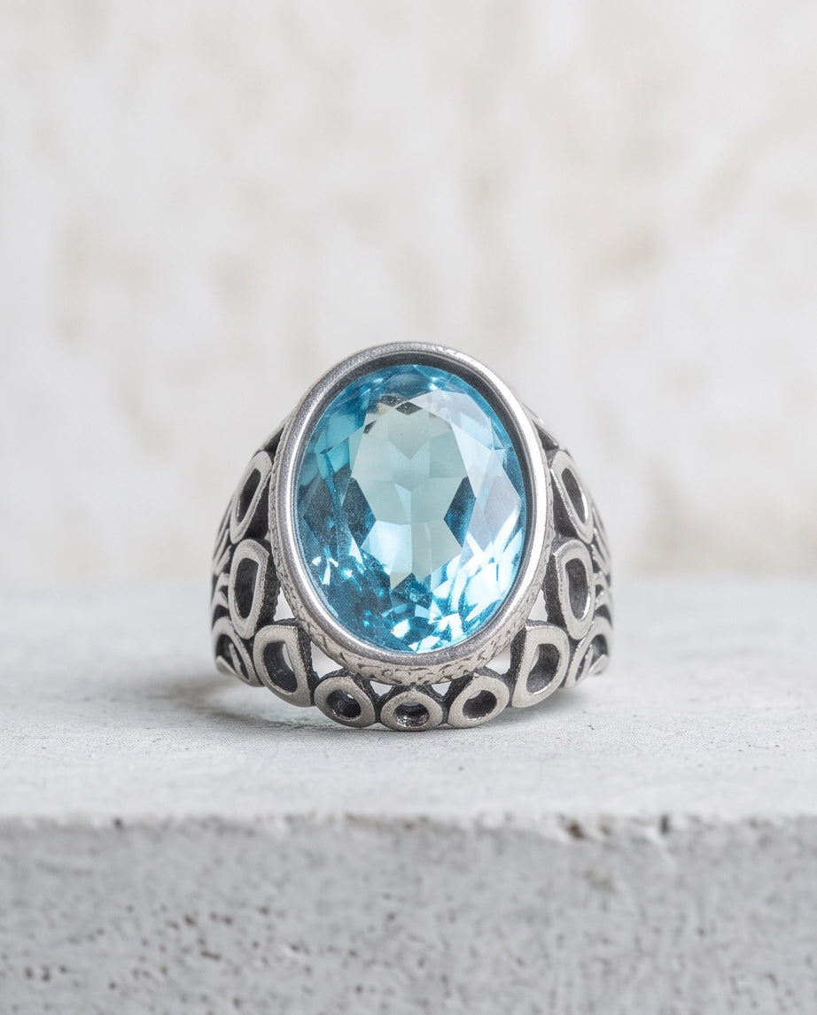 Aquamarine Oval-Cut Gemstone Openwork Scroll Silver Ring
