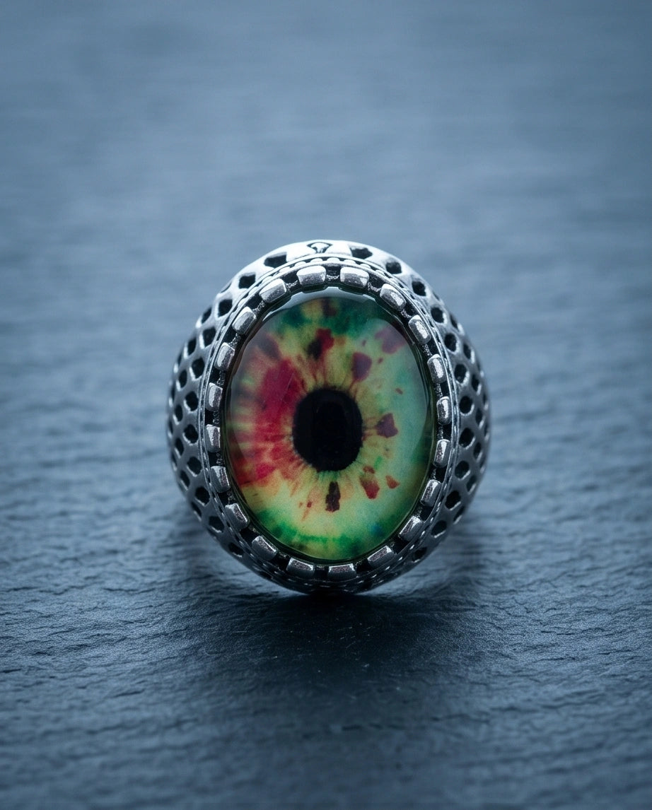 Vintage Sterling Silver Gothic Crimson-Green Beast Eye Ring
