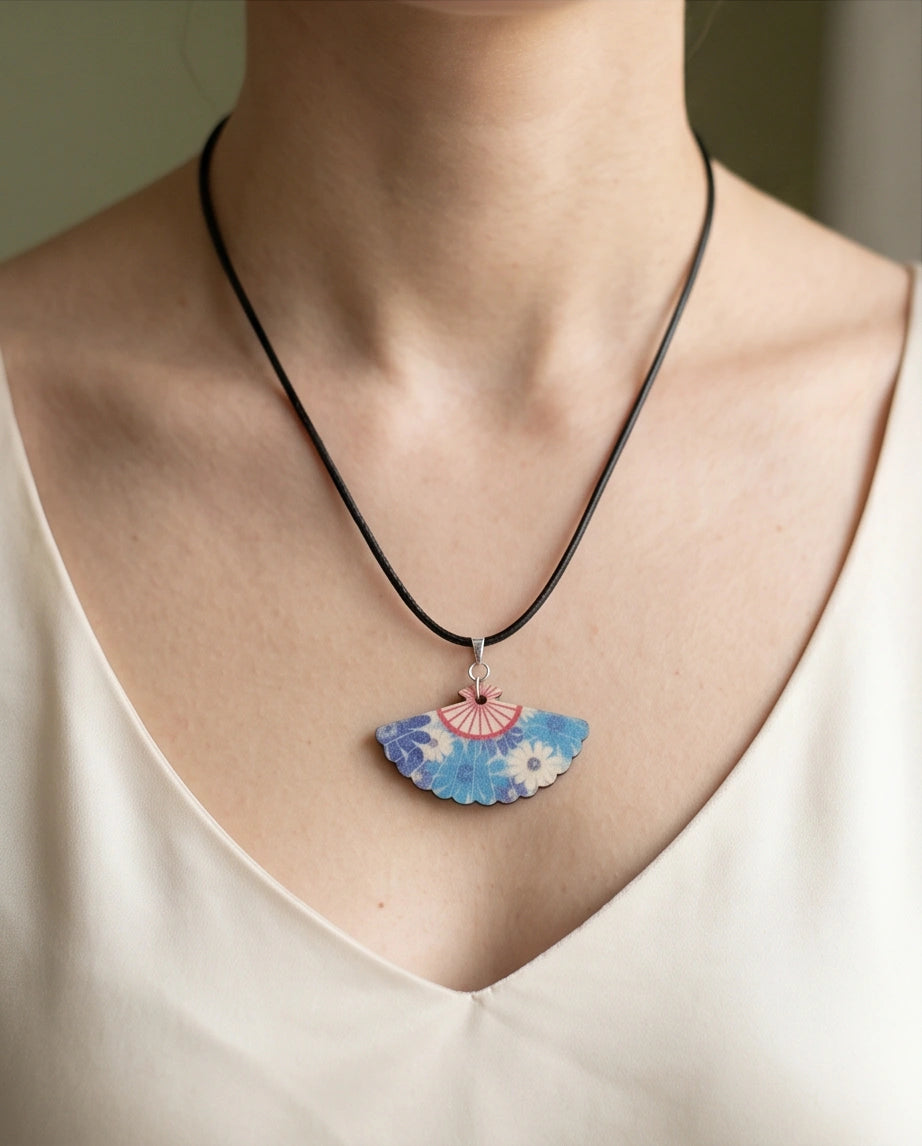 Vintage Ocean Blue Floral Hand-Fan Pendant Necklace