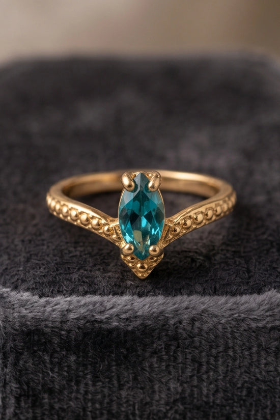 Vintage 14K Gold Marquise London Blue Topaz Chevron Ring