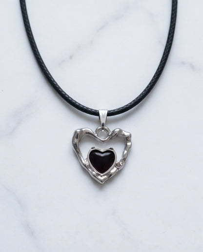 Openwork Heart & Black Gemstone Cord Necklace
