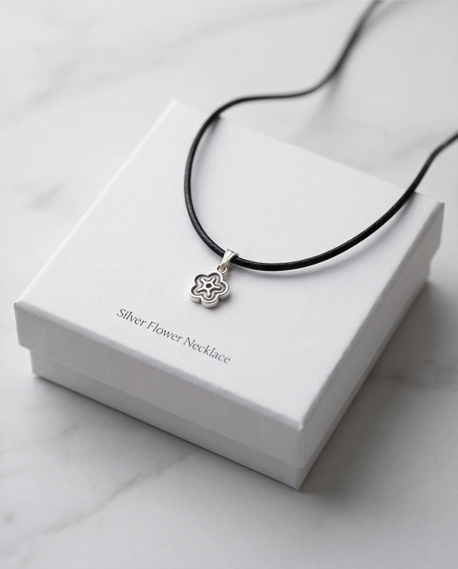 Silver Retro Concentric Blossom Necklace