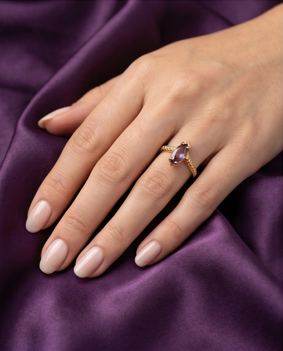 Vintage 14K Gold Marquise Amethyst Filigree Ring