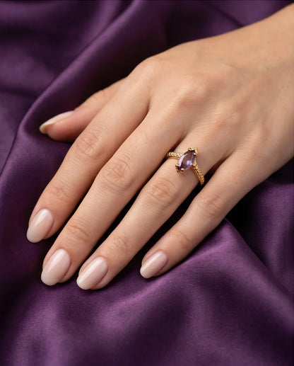 Vintage Gold Marquise Amethyst Filigree Ring
