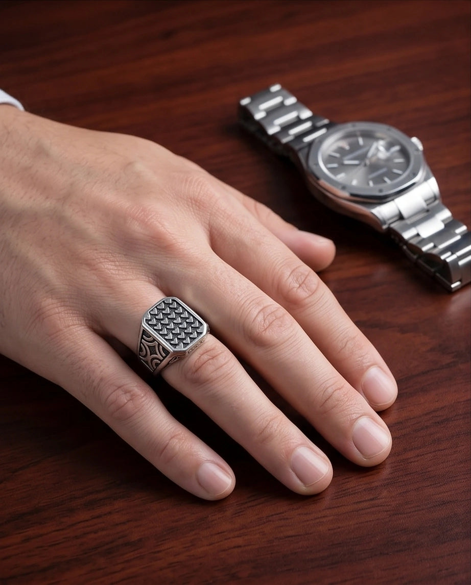 Vintage Sterling Silver Micro-Heart Lattice Signet Ring