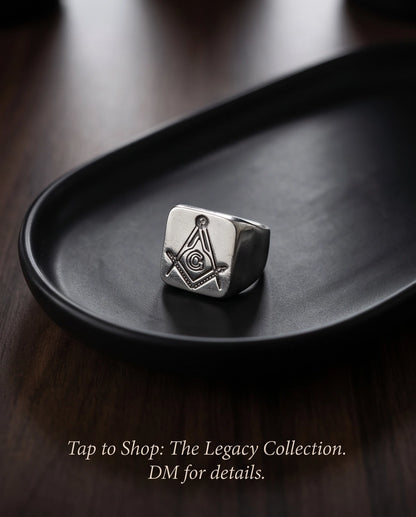 Masonic Square and Compasses Signet Silver Ring
