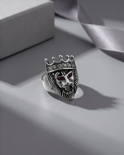 Ruby-Eyed Crowned Lion King Ring