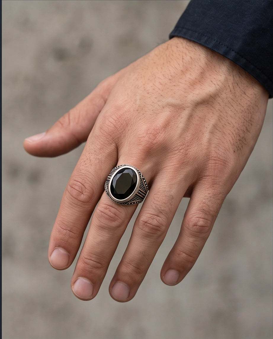 Onyx Gemstone Smooth Bezel Chevron Stippled Silver Ring