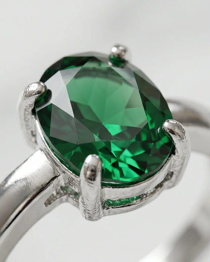 Sterling Silver Oval-Cut Green Emerald Solitaire Ring