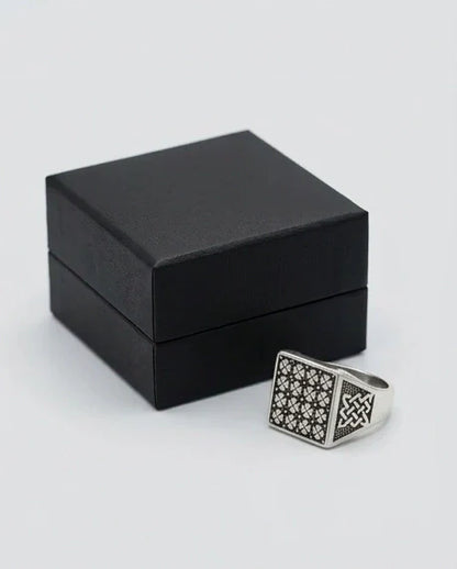 Vintage Sterling Silver Celtic Clover Signet Ring