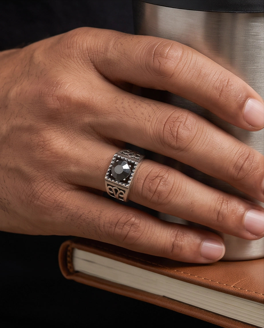 Brilliant Round Cut Faceted Black Sawtooth Filigree Scroll Silver Ring