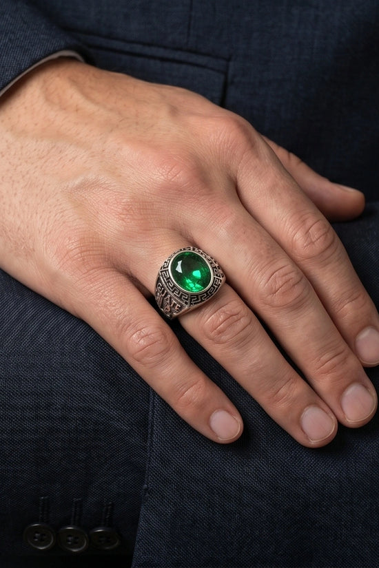 Vintage Emerald Green Military Signet Ring