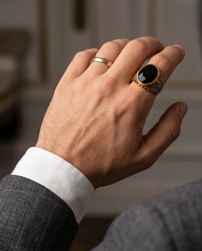 Antique Gold Oval Onyx Engraved Signet Ring