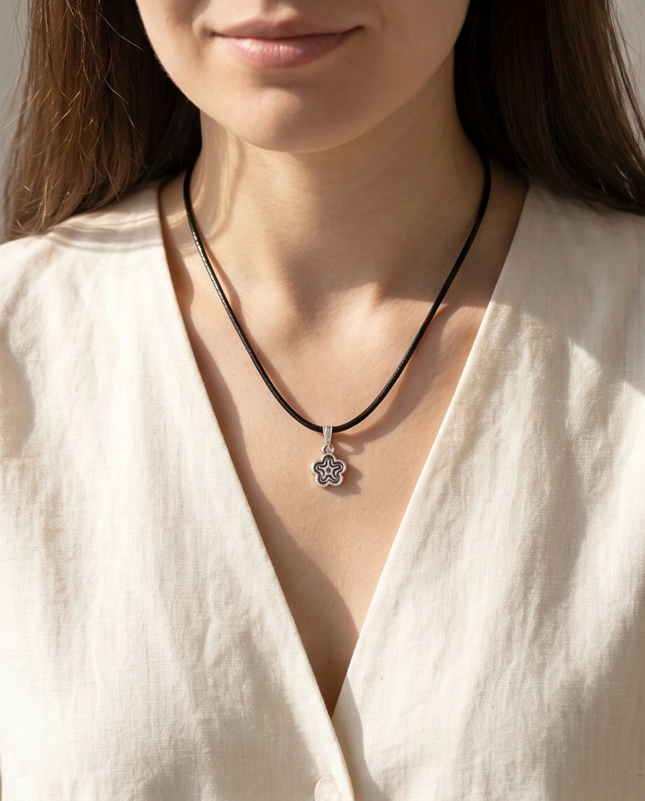 Silver Retro Concentric Blossom Necklace