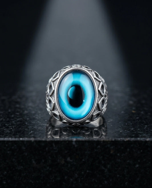 Vintage Sterling Silver Gothic Oceanic Cat's Eye Ring