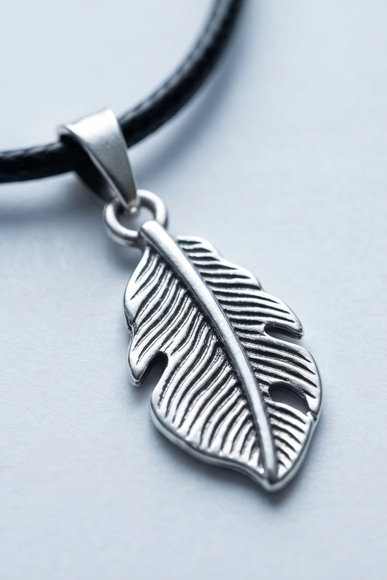 Silver Detailed Plume Feather Necklace