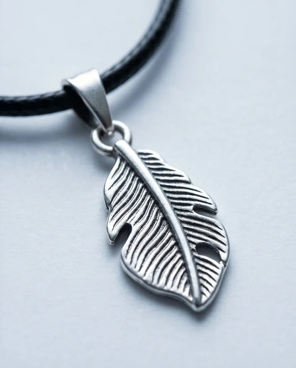 Silver Detailed Plume Feather Necklace