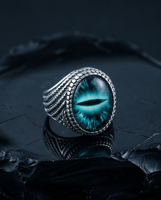 Vintage Sterling Silver Serpent Scale Deep Teal Eye Ring