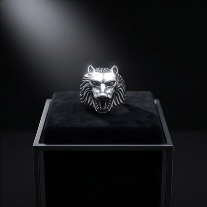Howling Alpha Wolf Sculpted Ring