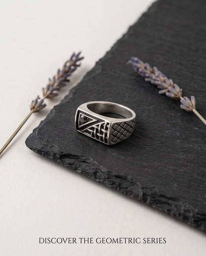 Black Gemstone Geometric Basket-Weave Signet Silver Ring