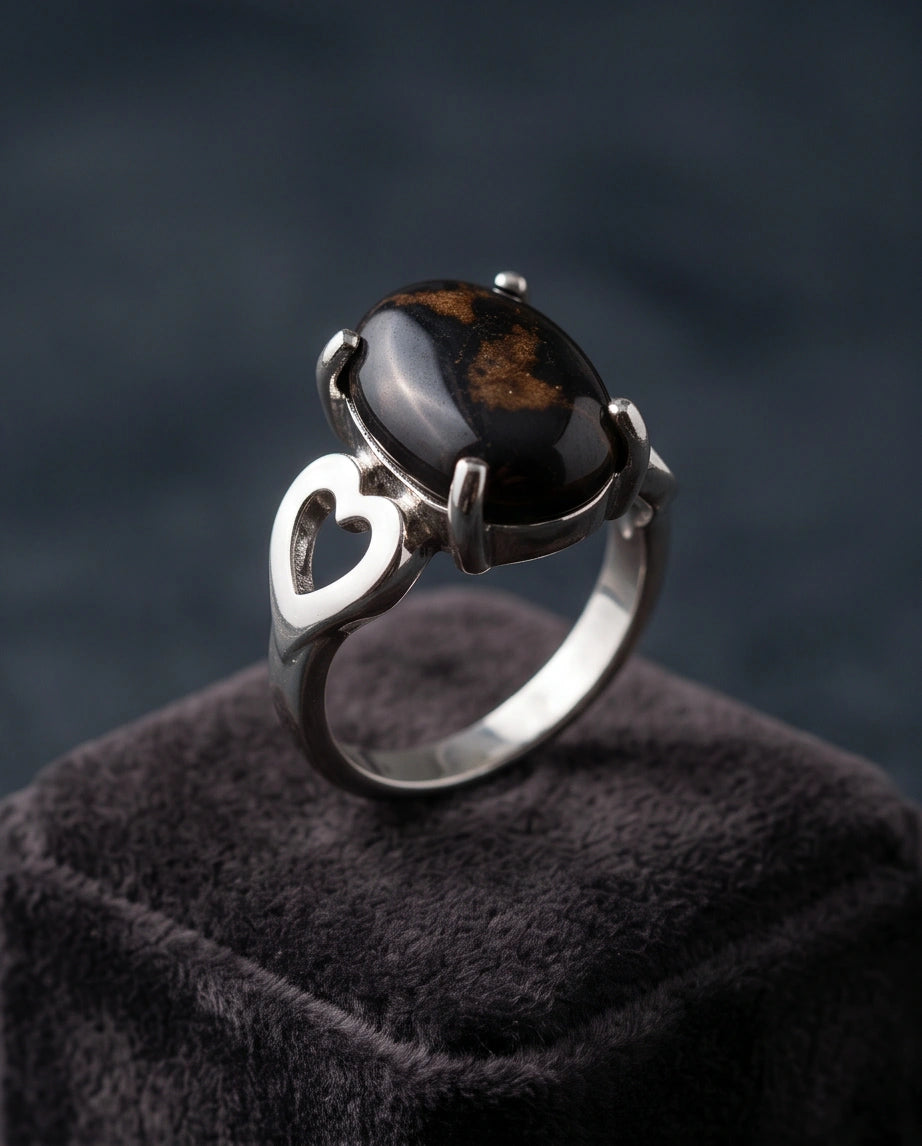 Mystic Meridian Onyx Heart Ring