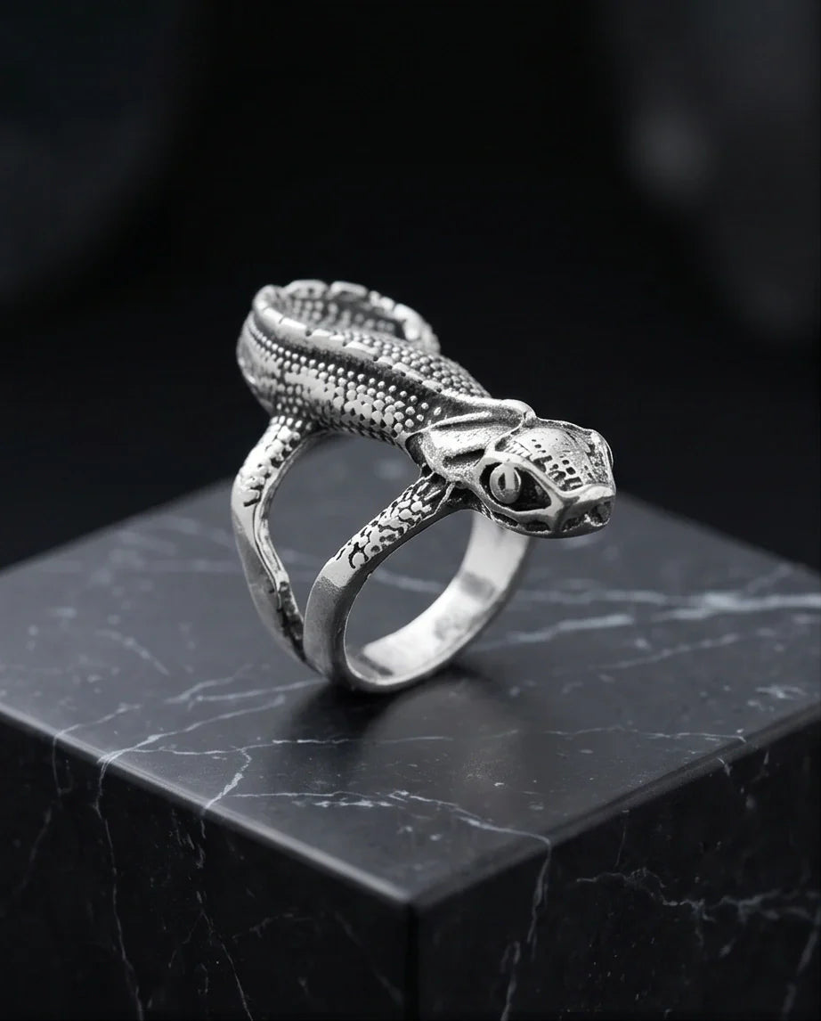 Vintage Silver Oxidized Chameleon Lizard Statement Ring