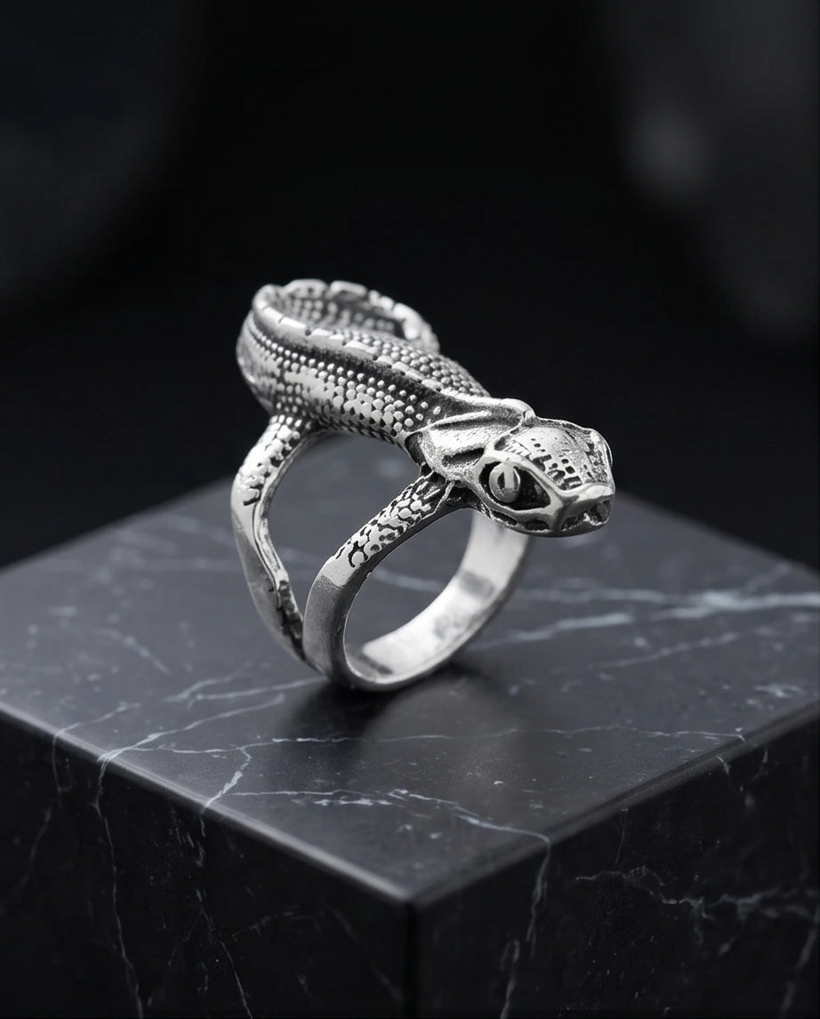 Vintage Silver Oxidized Chameleon Lizard Statement Ring