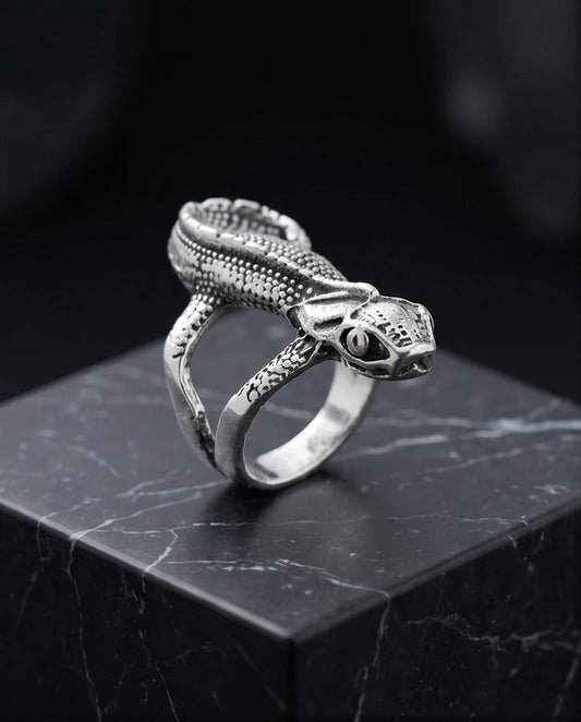 Vintage Silver Oxidized Chameleon Lizard Statement Ring