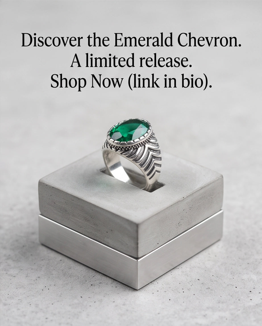 Emerald Gemstone Notched Bezel Chevron Ribbed Silver Ring