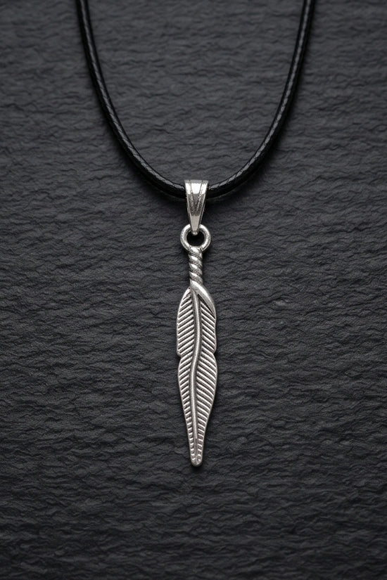 Silver Retro Feather Pendant Necklace