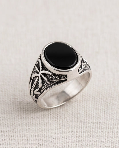 Onyx-Style Oval Cabochon Palm Tree Motif Silver Ring