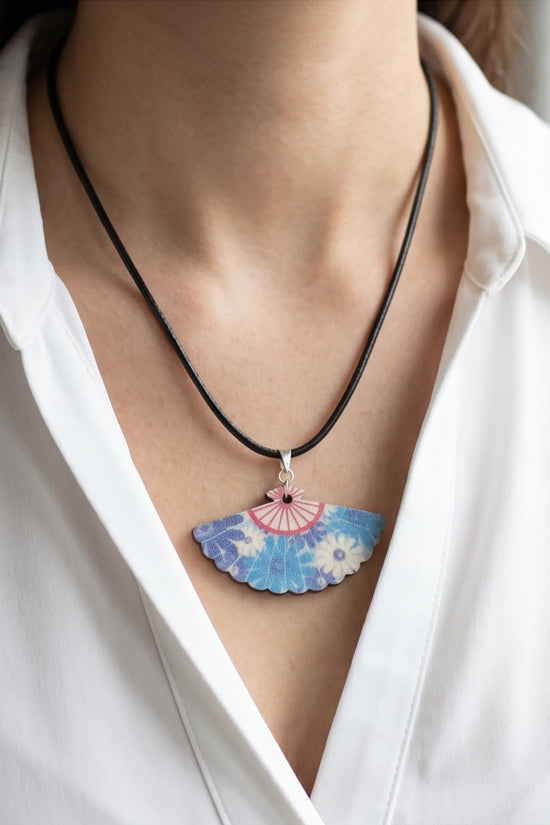 Vintage Ocean Blue Floral Hand-Fan Pendant Necklace