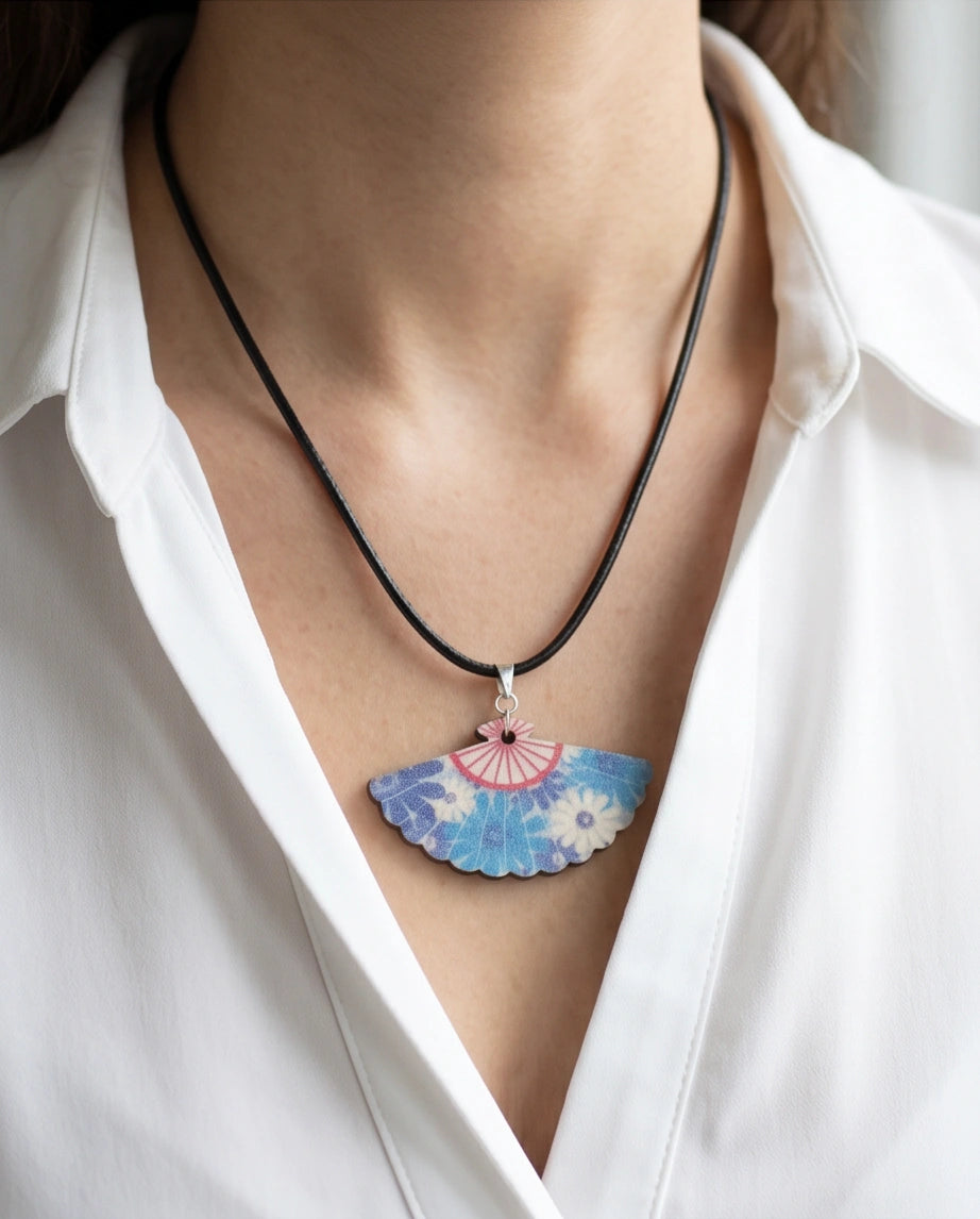 Vintage Ocean Blue Floral Hand-Fan Pendant Necklace