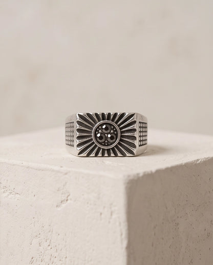 Celestial Sunburst Dark-Triple-Crystal Stippled Band Silver Ring