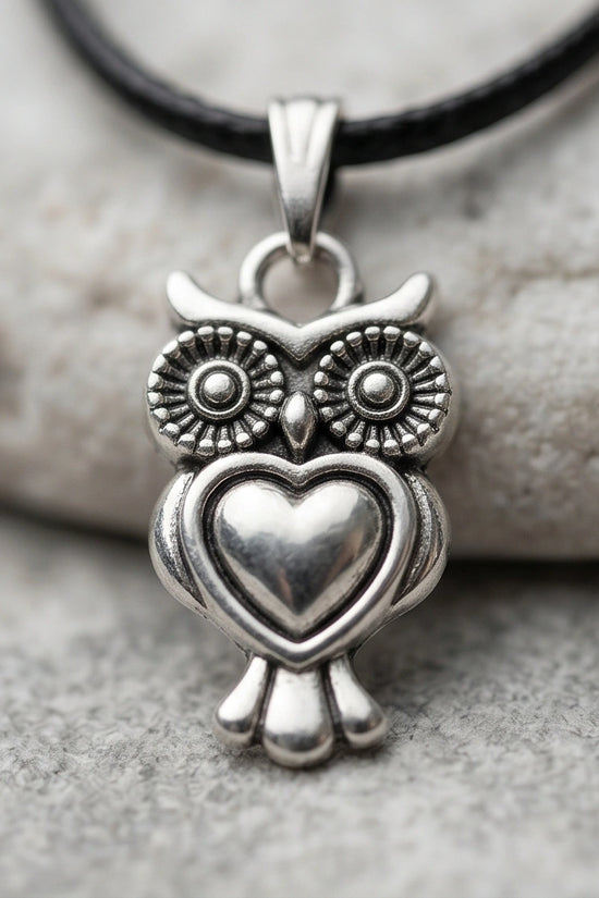 Silver Retro Heart Owl Necklace