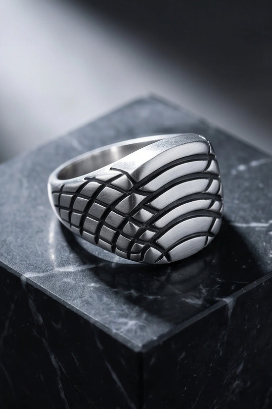 Vintage Sterling Silver Celtic Armor Wing Signet Ring