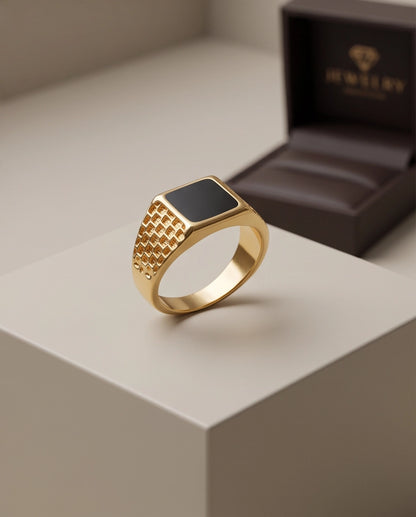 Onyx-Style Square Inlay Brick-Link Band Gold Ring