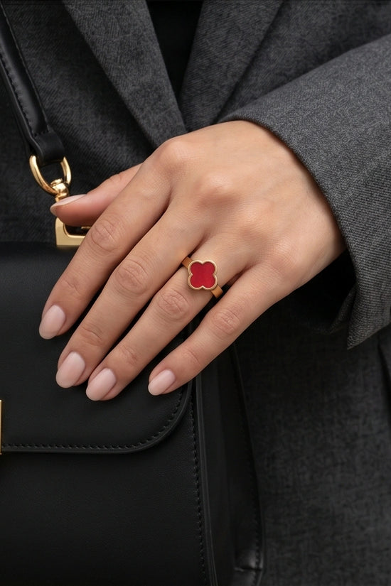 Golden Carnelian Clover Minimalist Ring