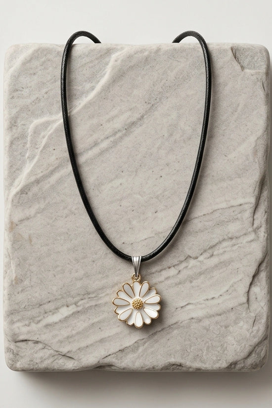 Gold and White Textured Daisy Necklace