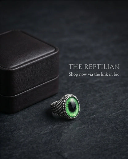 Vintage Sterling Silver Emerald Reptile's Eye Statement Ring