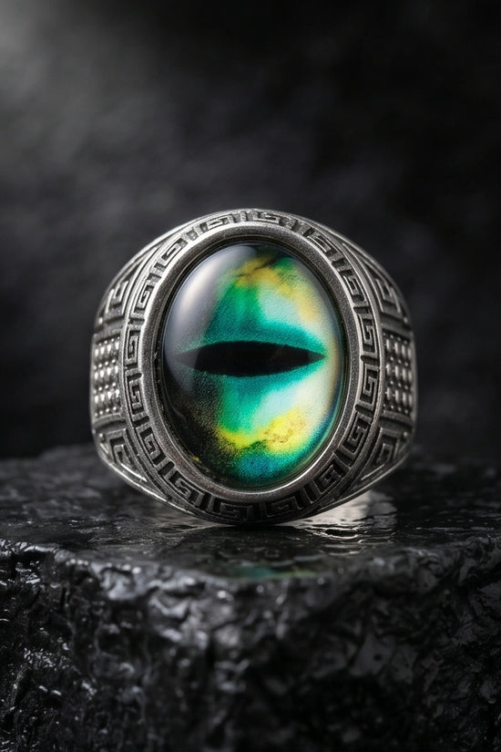 Vintage Sterling Silver Mythic Lime-Green Dragon's Eye Ring